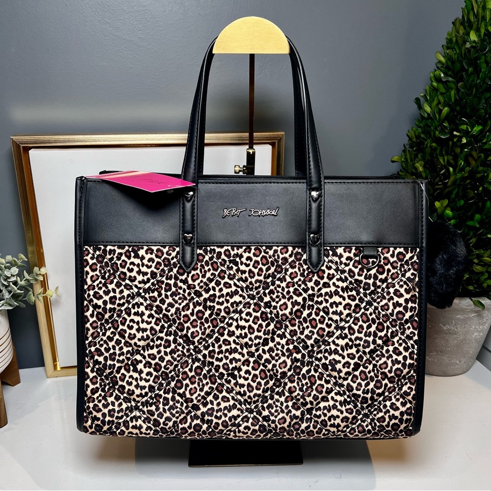 Betsey Johnson XOBECA Tote Quilted Leopard Black Crossbody Strap Heart Bag Charm - Picture 6 of 16